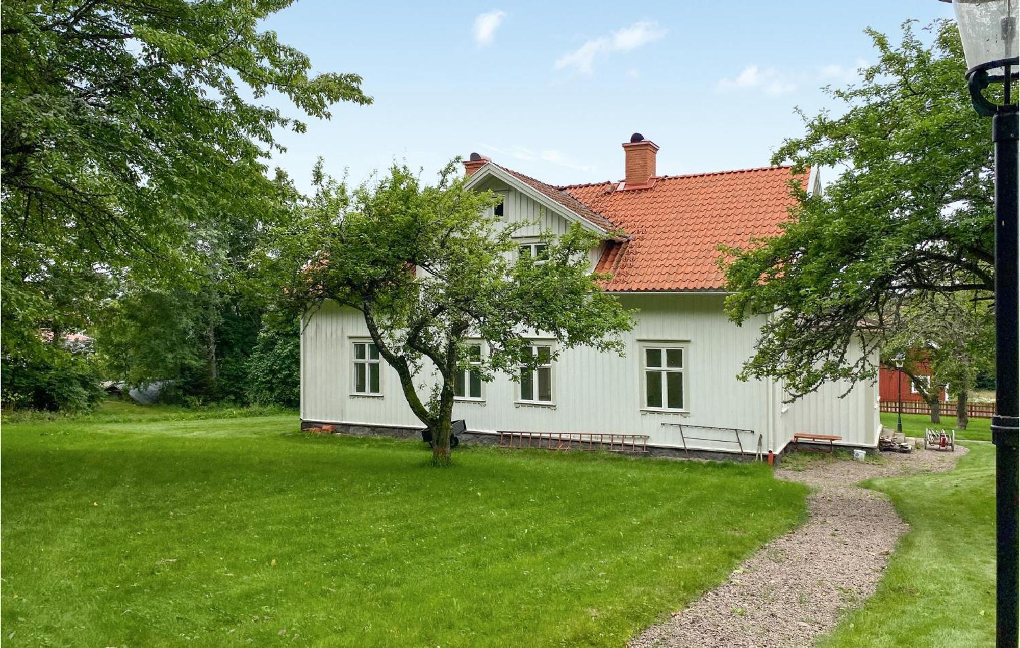 Awesome Home In Oedeshoeg With Wifi Bagian luar foto