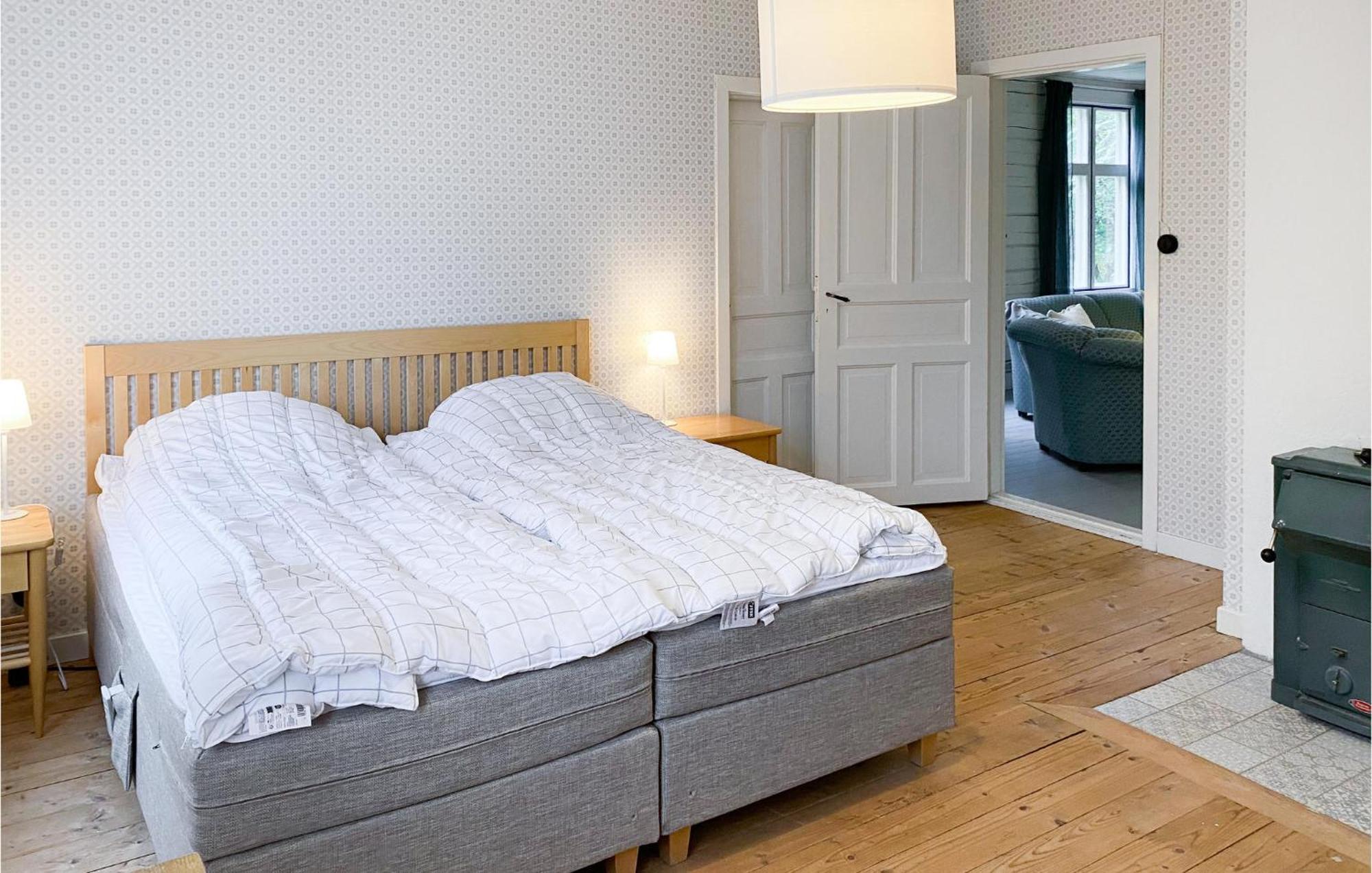 Awesome Home In Oedeshoeg With Wifi Bagian luar foto