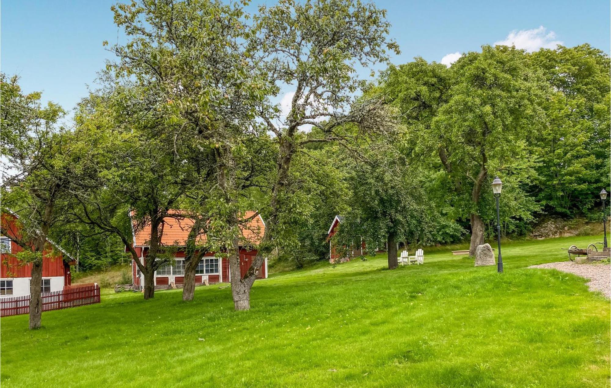 Awesome Home In Oedeshoeg With Wifi Bagian luar foto