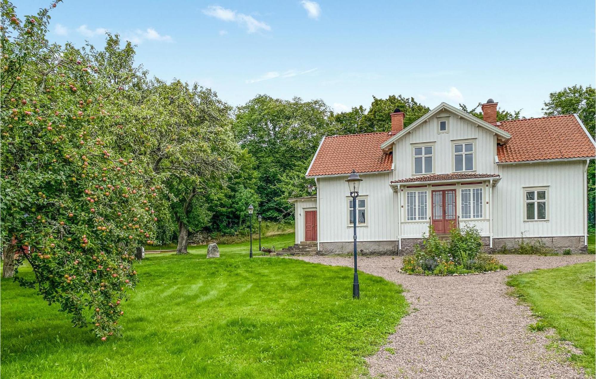 Awesome Home In Oedeshoeg With Wifi Bagian luar foto